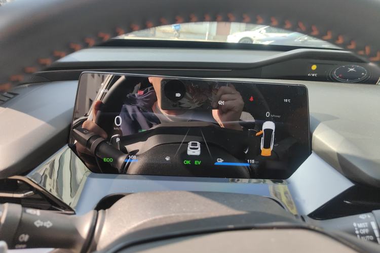 Used Oshan Z6 New Energy 2023 ZhiDian iDD 150KM Flagship PLUS
