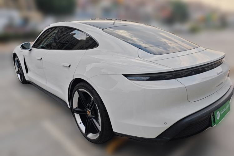 Used Porsche Taycan 2022-Year Updated Taycan