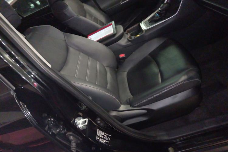 Used Toyota RAV4 2022 2.0L CVT Two-Wheel Drive Fashion Plus Edition
