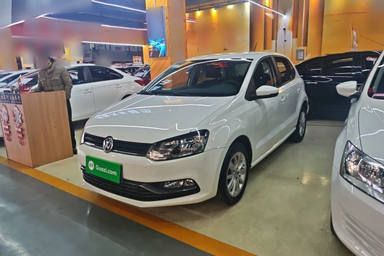 Used Volkswagen Polo 2014 1.6L Automatic Comfort Edition
