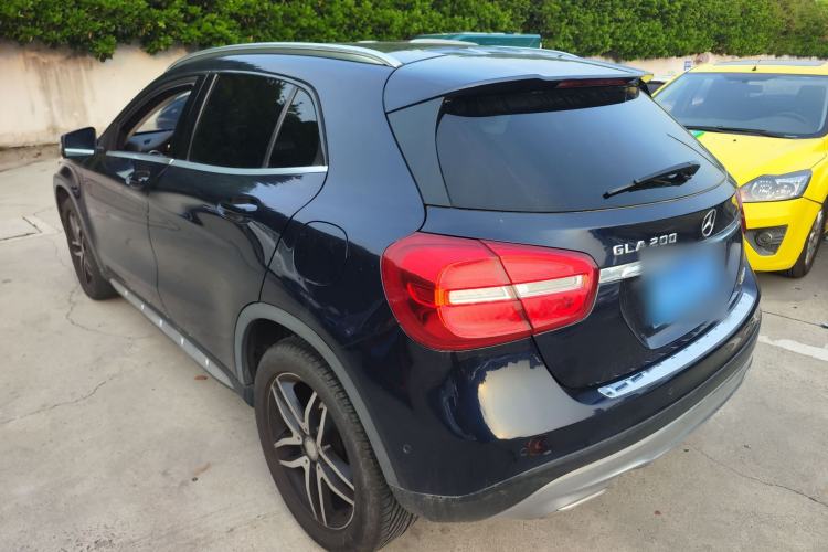 Used Mercedes-Benz GLA 2015 GLA 200 Fashion Model Rear Left 45 Deg
