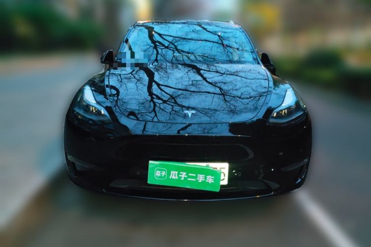 Used Tesla Model Y 2022 Long-Range All-Wheel-Drive Version Front