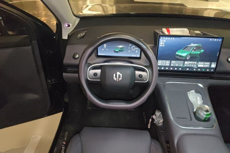 Used Leapmotor C16 2026 All-Electric 630 LiDAR Zhizun Edition 6 Seats Steering Wheel