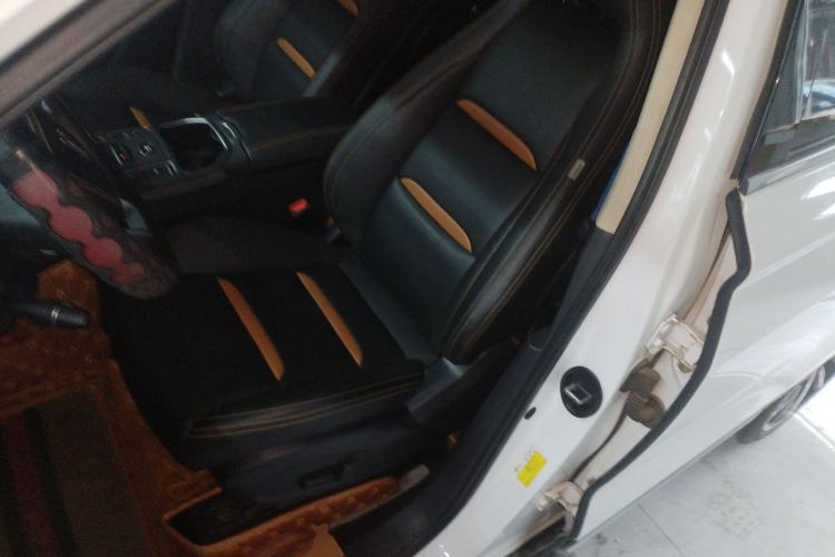 Used Bestune T77 2019 230 TID Automatic Prestige Version China V