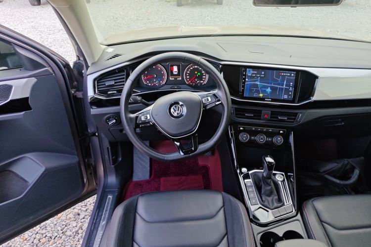 Used Volkswagen Tayron 2019 330TSI Two-Wheel Drive Luxury Model China VI Standard Steering Wheel