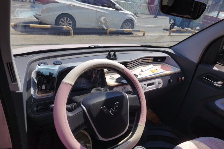 Used Wuling Hongguang MINIEV 2021 Macaron Premium Model – Lithium Iron Phosphate