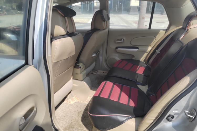 Used Venucia D50 2013 1.6L Manual Luxury Edition