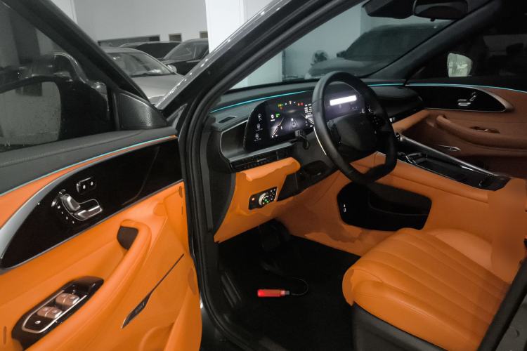 Used EXEED Lingyun 2025 400T Four-Wheel Drive Star Prestige Edition Interior 3