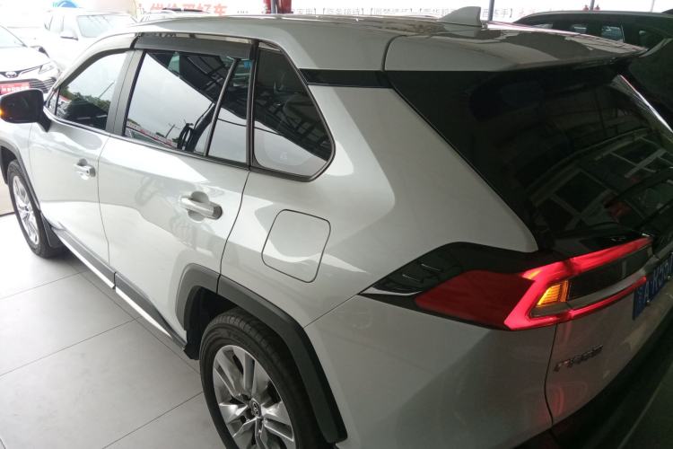 Used Toyota Wildlander 2020 2.0L CVT Two-Wheel Drive Luxury Edition