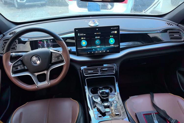 Used BYD Qin PLUS 2021 DM-i 120KM Flagship Model
