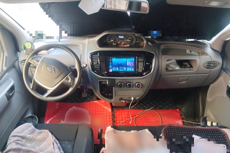 Used SAIC MAXUS Xintu V80 2021 2.0T PLUS AMT Aoyuntong Short-Wheelbase Mid-Roof 5/6-Seater
