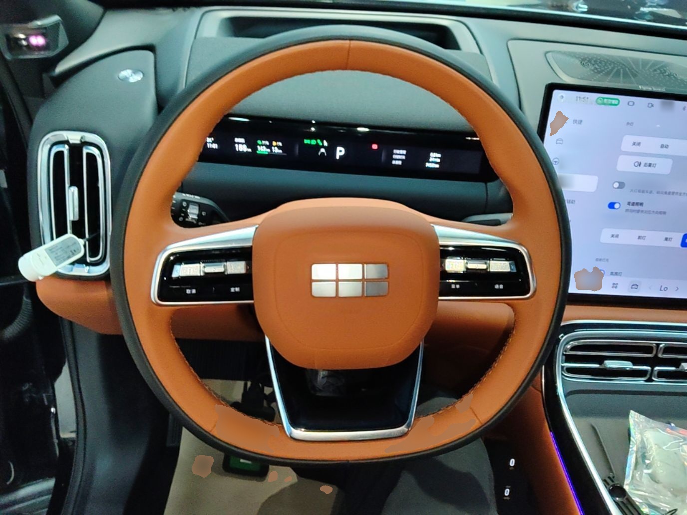 Geely Galaxy M9 2025 Model 210km Four-Wheel-Drive Leading Edition — снимка 18