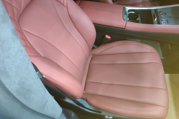 Used EXEED Star Era ES 2025 All-Electric Pro Four-Wheel Drive 77 kWh Right Front Seat