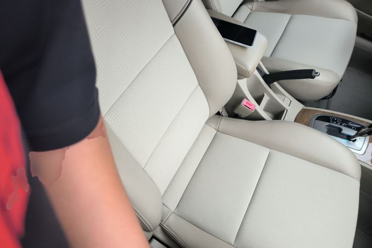 Used Buick Excelle 2015 1.5L Automatic Classic Model Right Front Seat