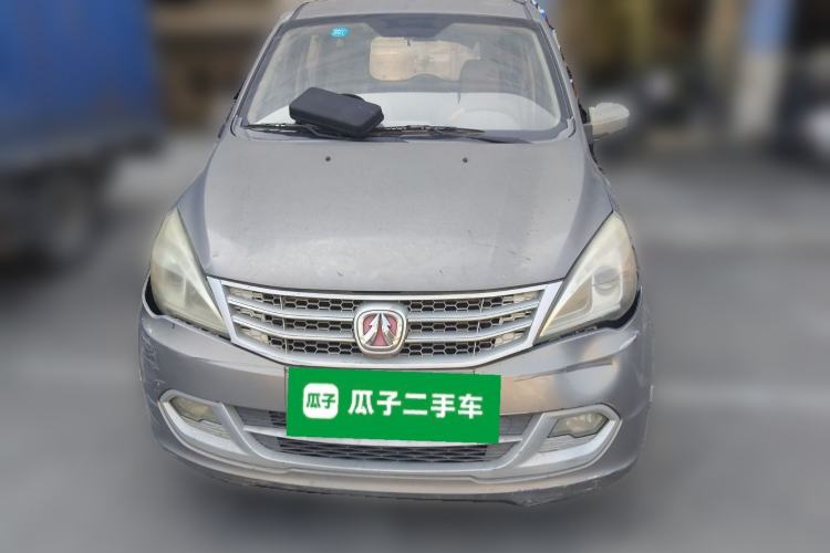 Used BAIC Weiwang M20 2013 1.5L Practical Version BJ415A Front