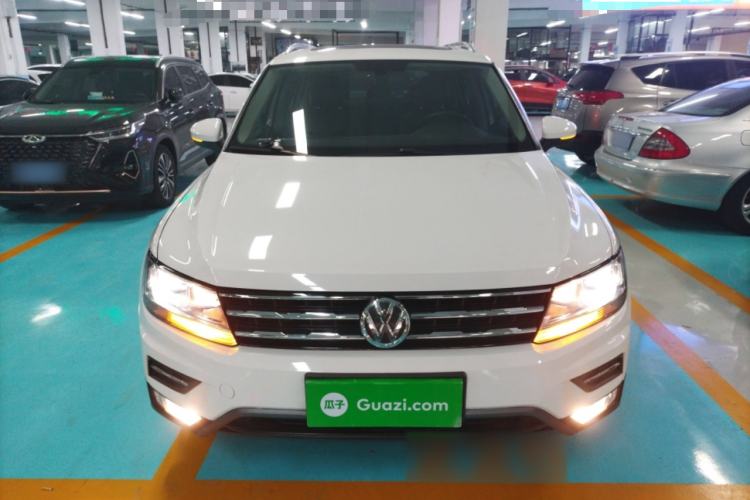 Used Volkswagen Tiguan L 2017 330TSI Automatic Two-Wheel Drive Luxury Edition Front