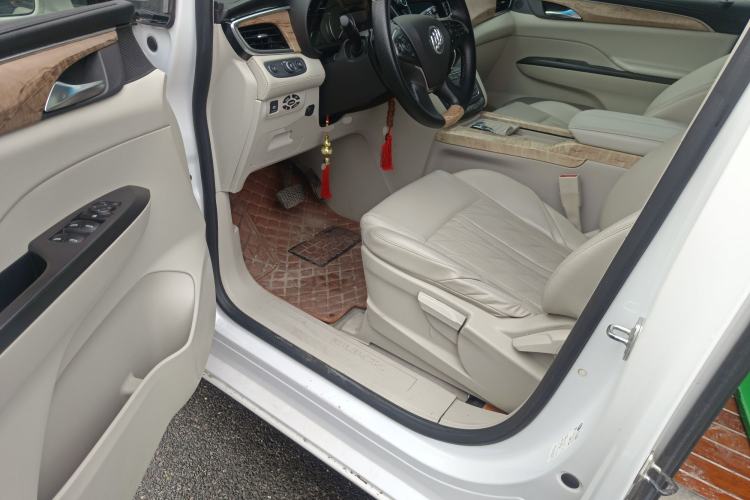 Used Buick GL8 2018 ES 28T Comfort Model China VI Standard