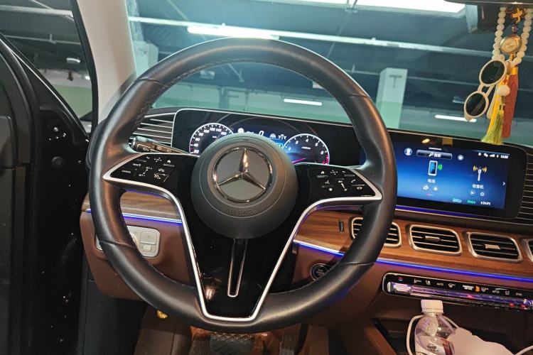 Used Mercedes-Benz GLE 2025 GLE 450 4MATIC Fashion Edition Steering Wheel