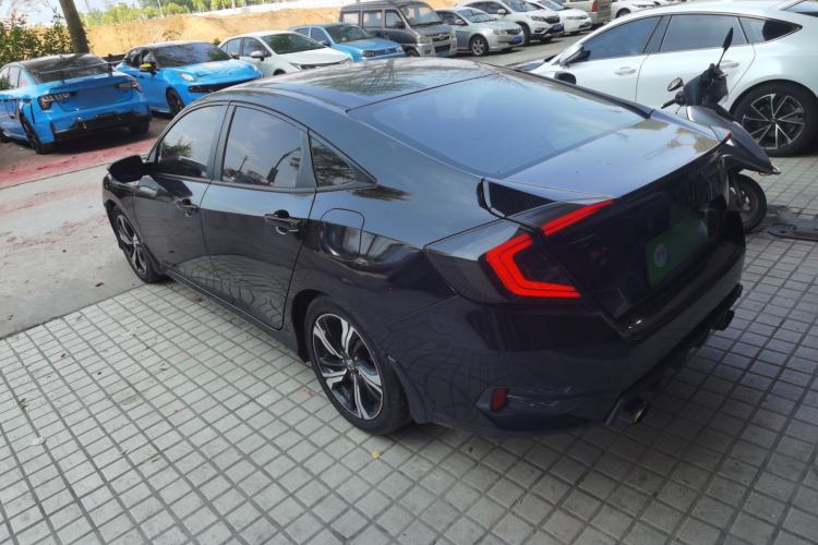 Used Honda Civic 2016 220TURBO CVT Luxury Edition
