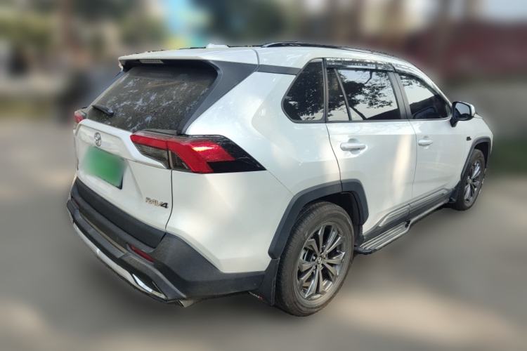 Used Toyota RAV4 2023 2.0L CVT Two-Wheel Drive 20th Anniversary Platinum Edition