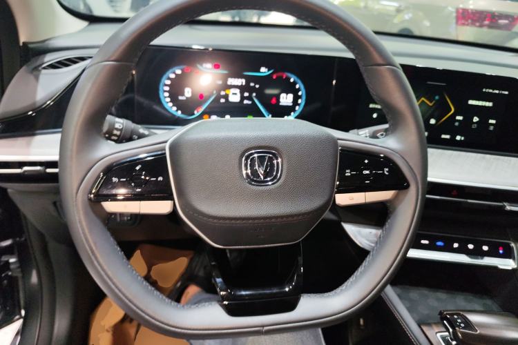 Used CHANGAN Eado 2023 Changan Edition PLUS Blue Whale NE 1.4T GDI DCT Prestige Version Steering Wheel