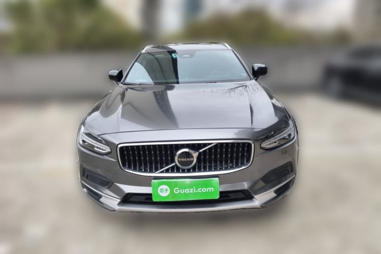 Used Volvo V90 2022 Cross Country B5 AWD Smart Range Edition
