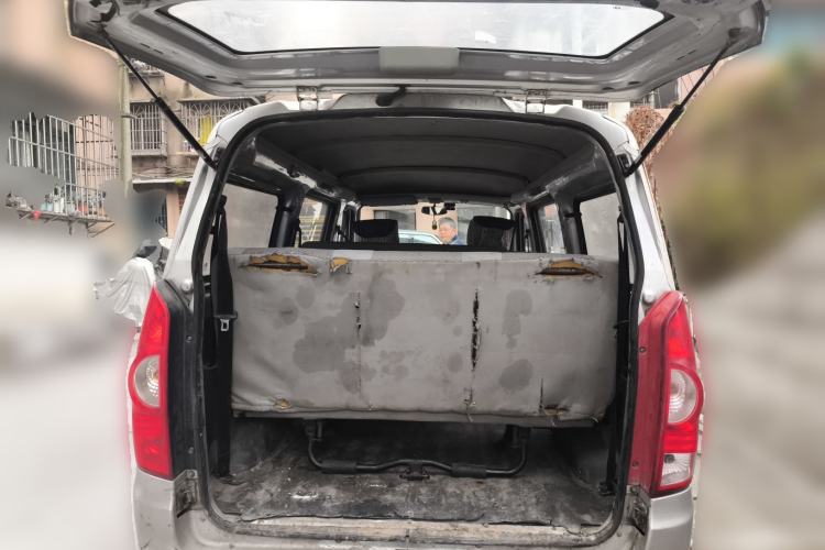 Used BAIC Weiwang 306 2011 1.3L base model 7 seats
