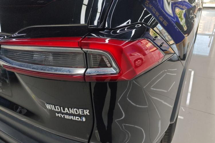 Used Toyota Wildlander 2020 Dual-Engine 2.5L E-CVT Two-Wheel Drive Luxury Edition Exterior 3