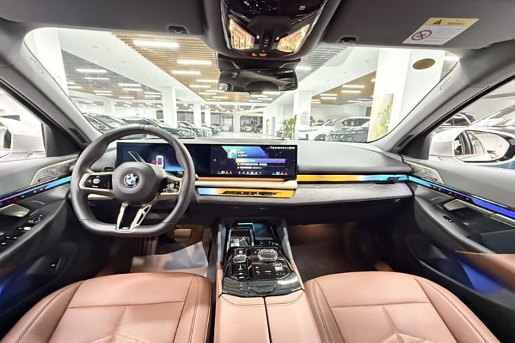 Used BMW 5 Series 2024 530Li Luxury Edition M Sport Package