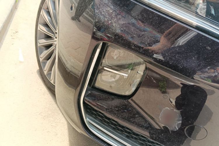 Used Hongqi H9 2022 3.0T Smart Connect Flagship Four-Seater Version Right Front Headlight