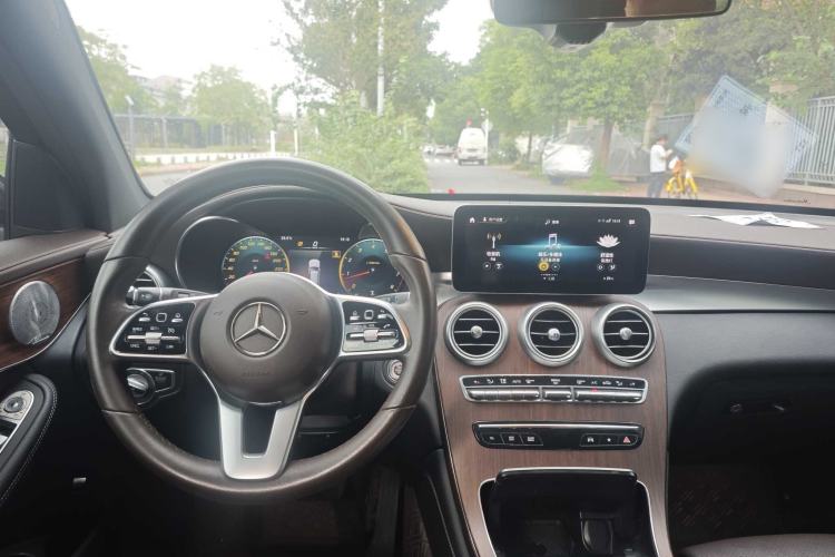 Used Mercedes-Benz GLC 2020 Facelift GLC 300 L 4MATIC Dynamic Edition