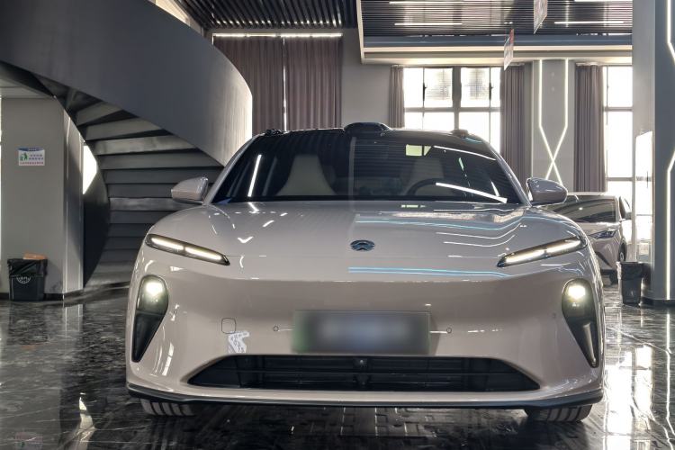 Used Nio ET5T 2024 75kWh Touring Exterior 4