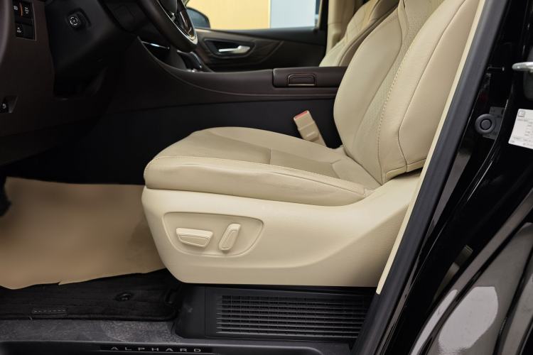 Used Toyota Alphard 2024 Dual-Engine 2.5L Prestige Edition
