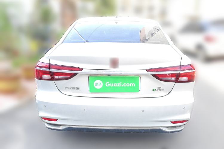 Used Roewe i6 New Energy 2017 45T Hybrid Connect & Smart Enjoyment Edition Exterior 4