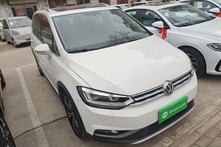 Used Volkswagen Touran 2021 Volkswagen Touran L 280TSI DSG Boundary Edition 7-Seater
