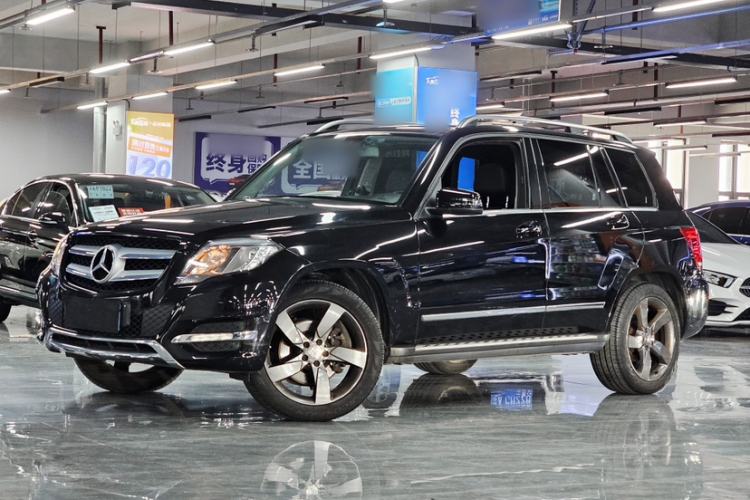 Used Mercedes-Benz GLK-Class 2013 GLK 300 4MATIC Dynamic Sunroof Model