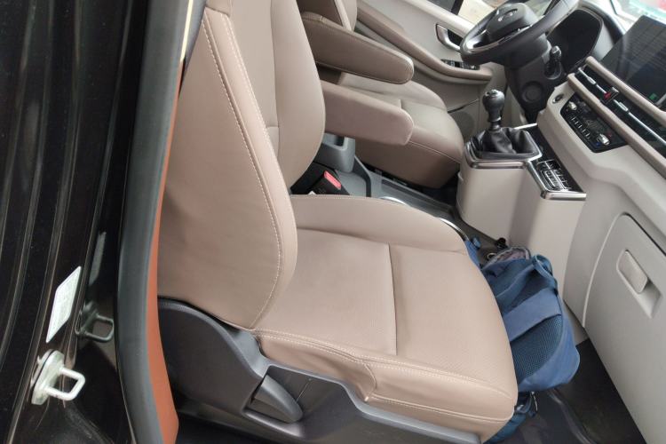 Used Foton Tianyuan V 2024 Tuyano V PRO Premium Minivan 2.0T Manual Long Wheelbase Mid-Height Roof Rear Single Tire – 7/9 Seater
