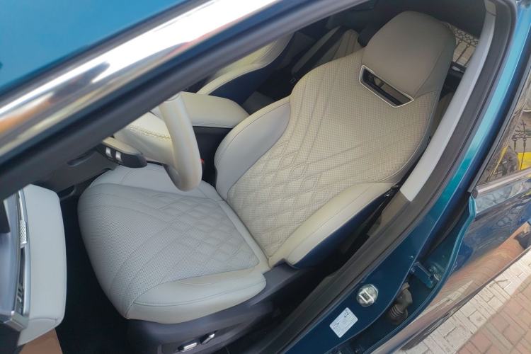 Used Chery Tiggo 7 PLUS New Energy 2023 1.5T Zhiyuan Trim
