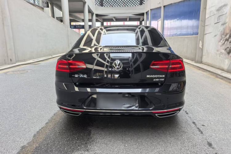 Used Volkswagen Magotan 2017 330TSI DSG Luxury Model
