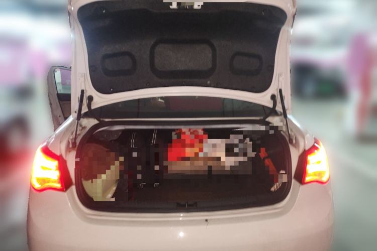 Used Roewe e550 2016 Flagship Edition Trunk