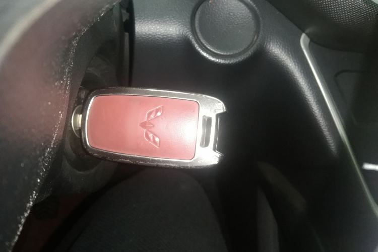 Used Wuling Hongguang S3 2019 1.5L Manual Comfort Model China VI Standard
