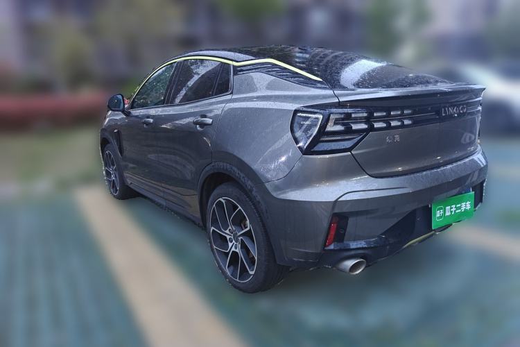 Used Lynk & Co 05 2020 2.0TD Two-Wheel Drive Shine Halo Rear Left 45 Deg