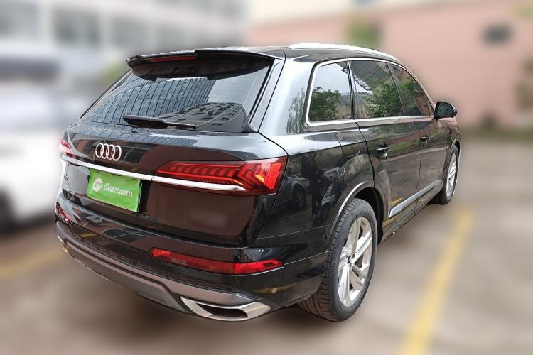 Used Audi Q7 2022 45 TFSI quattro S line Luxury Edition Rear Right 45 Deg