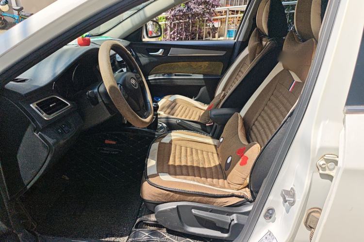 Used Bestune B30 2016 1.6L manual luxury version