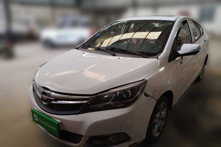 Used Haima M3 2015 1.5L Manual Elite Model with Sunroof