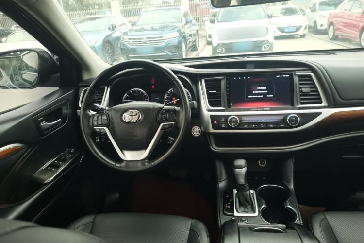 Used Toyota Highlander 2015 2.0T Four-Wheel Drive Luxury Edition 7-Seater
