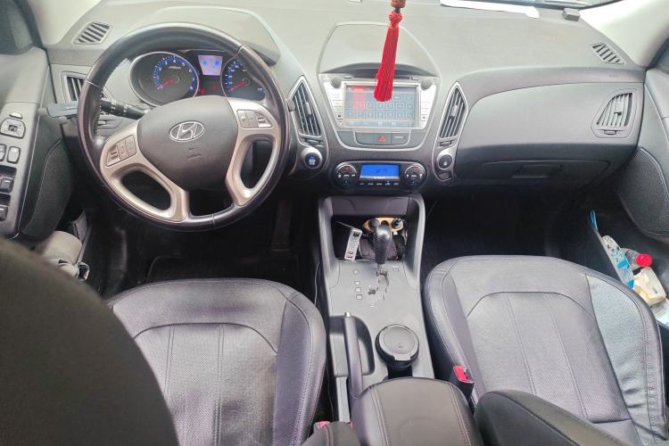 Used Hyundai ix35 2013 2.0L Automatic Two-Wheel Drive Smart GLS China V Standard
