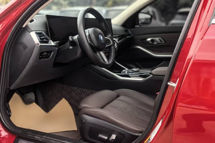 Used BMW i3 2022 eDrive 35 L
