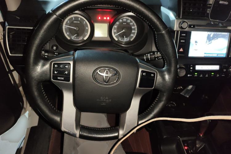Used Toyota Prado 2016 2.7L Automatic Standard Edition Steering Wheel