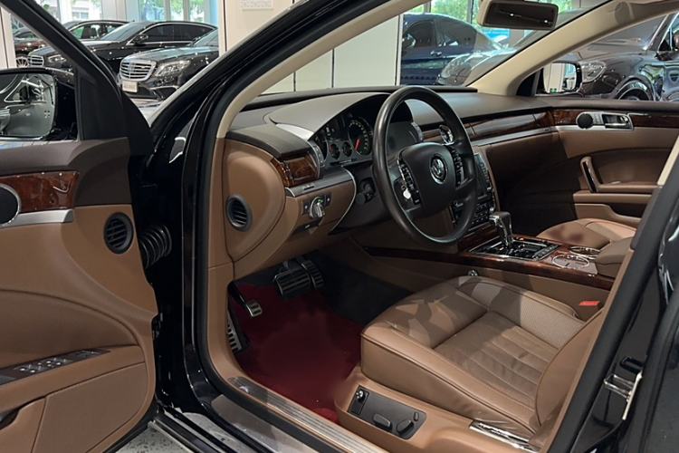 Used Volkswagen Phaeton 2014 3.0L Business Model